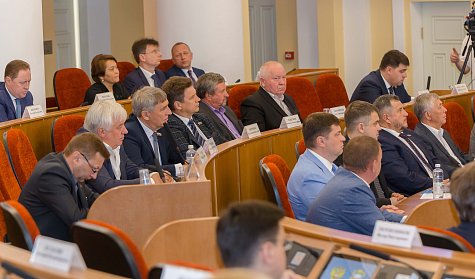 Бюджет-2021 исполнен с превышением доходов на 17 млрд рублей
